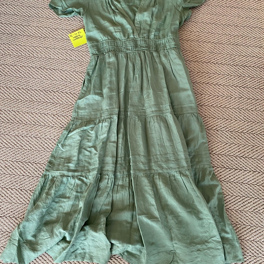 Elegant Green Maxi Dress